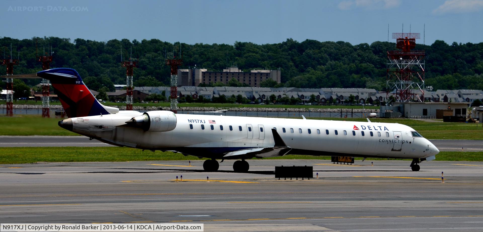 N917XJ, 2007 Bombardier CRJ-900ER (CL-600-2D24) C/N 15155, Taxi DCA