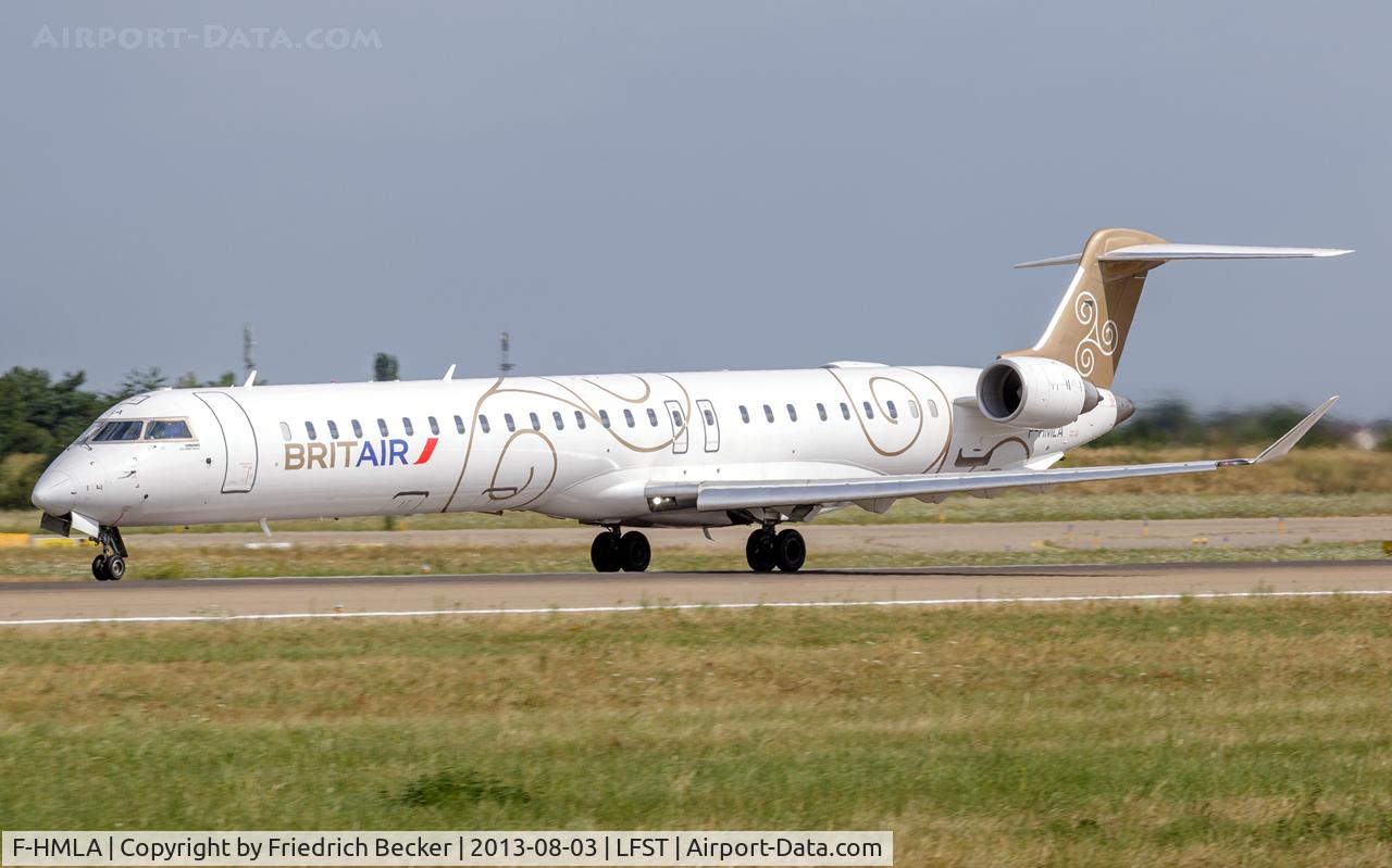 F-HMLA, 2010 Bombardier CRJ-1000EL NG (CL-600-2E25) C/N 19004, departure from Straßbourg