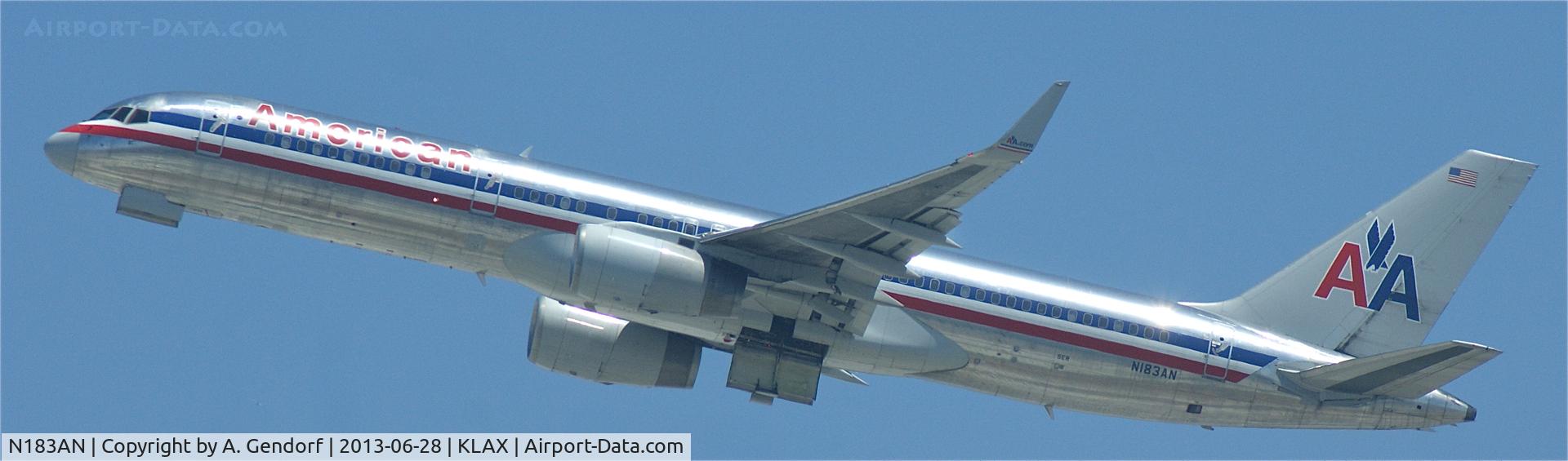 N183AN, 1999 Boeing 757-223 C/N 29593, American Airlines, is departing Los Angeles Int´l(KLAX)