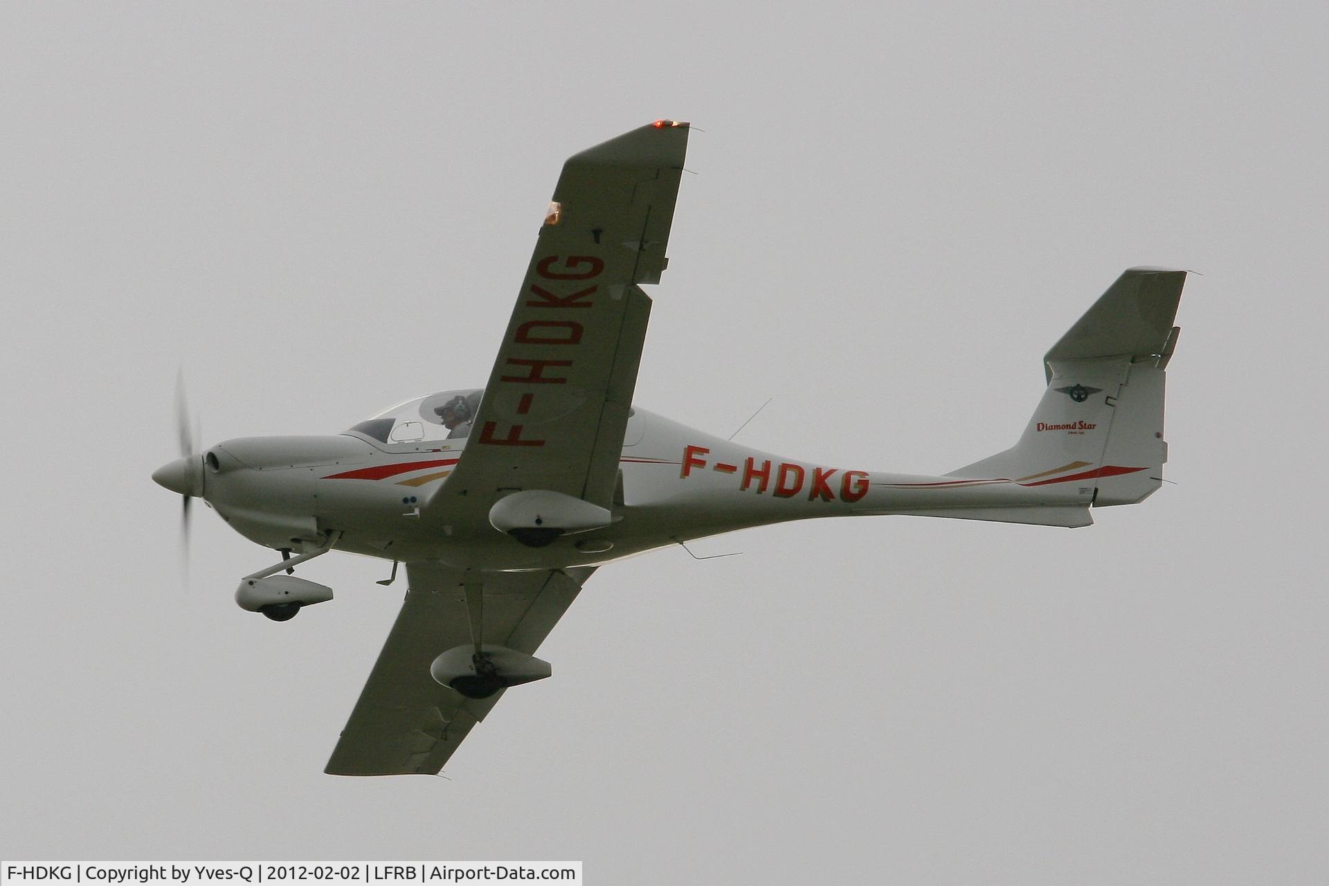 F-HDKG, 2002 Diamond DA-40 Diamond Star C/N 40.073, Diamond DA-40 Diamond Star, Training flight, Brest-Bretagne Airport (LFRB-BES)
