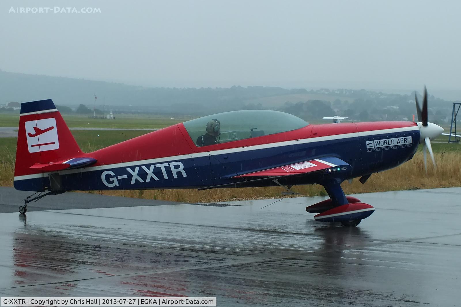 G-XXTR, 2000 Extra EA-300L C/N 126, privately owned