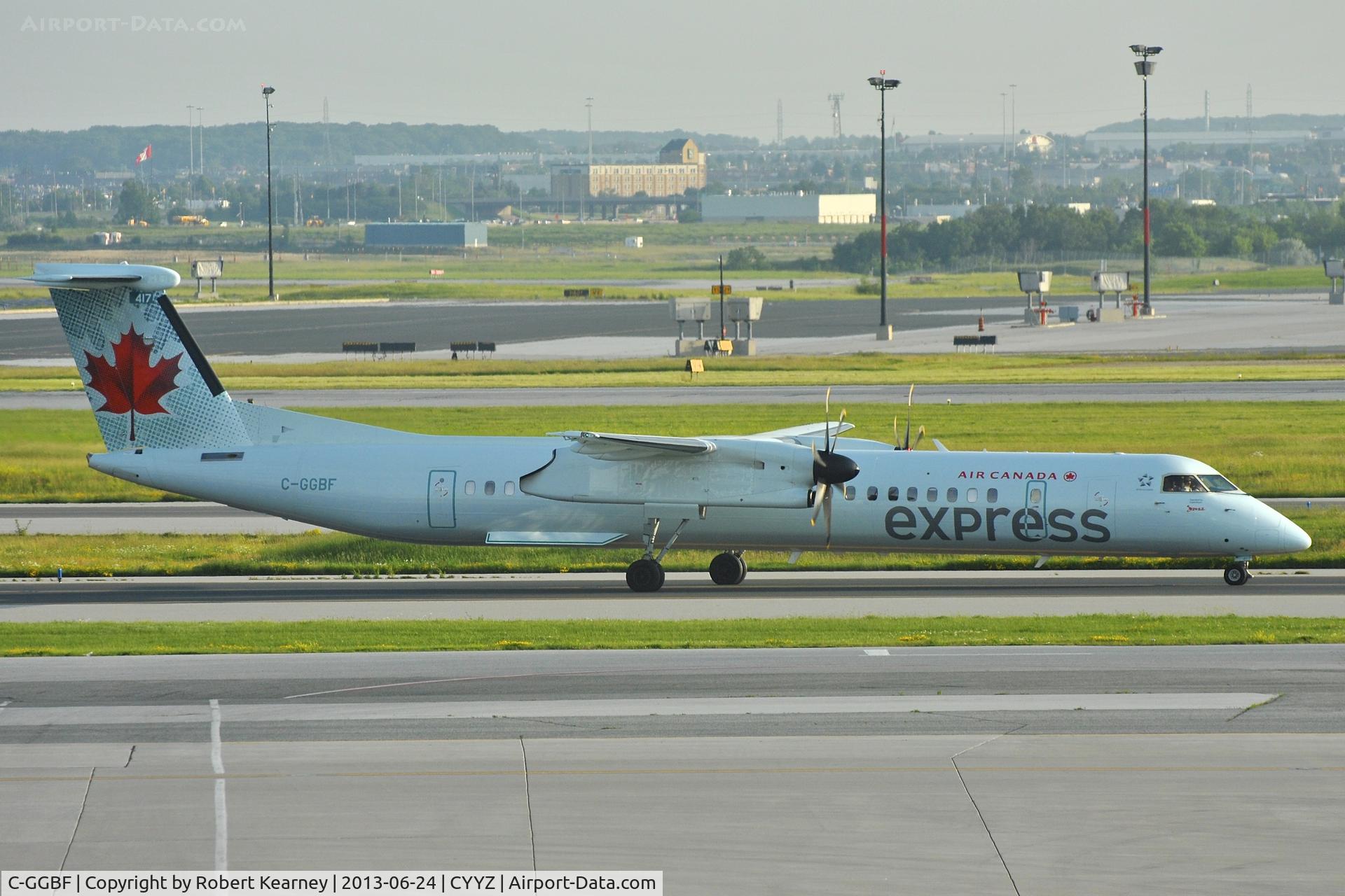 C-GGBF, 2012 De Havilland DHC-8-402 C/N 4433, Taxiing in after arrival