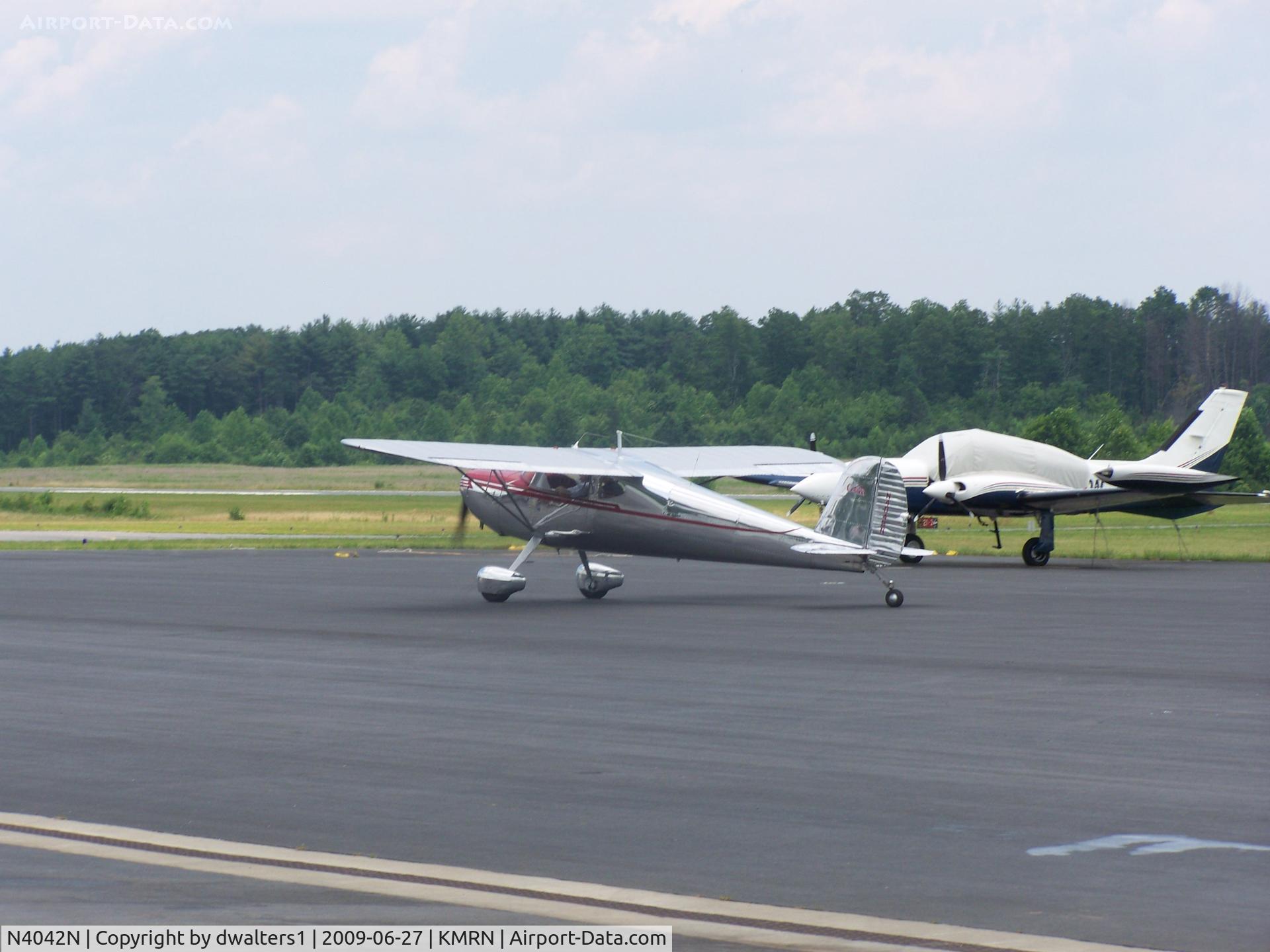 N4042N, 1947 Cessna 140 C/N 13500, Taken at KMRN