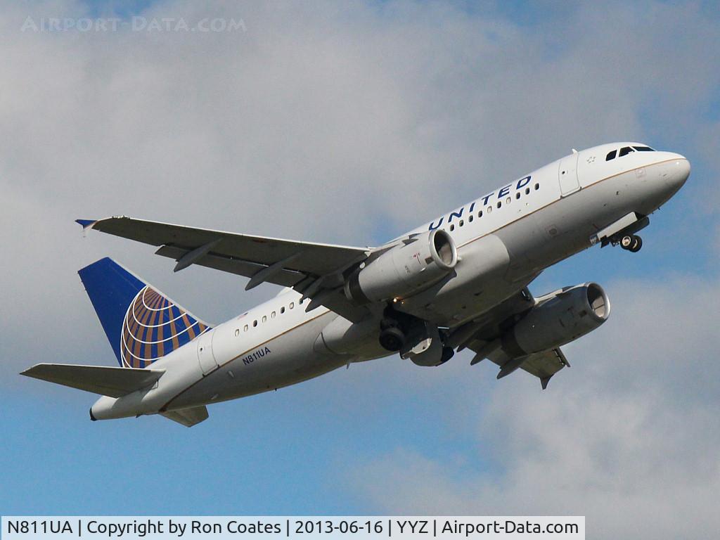 N811UA, 1998 Airbus A319-131 C/N 847, 1998 Airbus 319 climbing off runway 23 at Toronto Int'l Airport