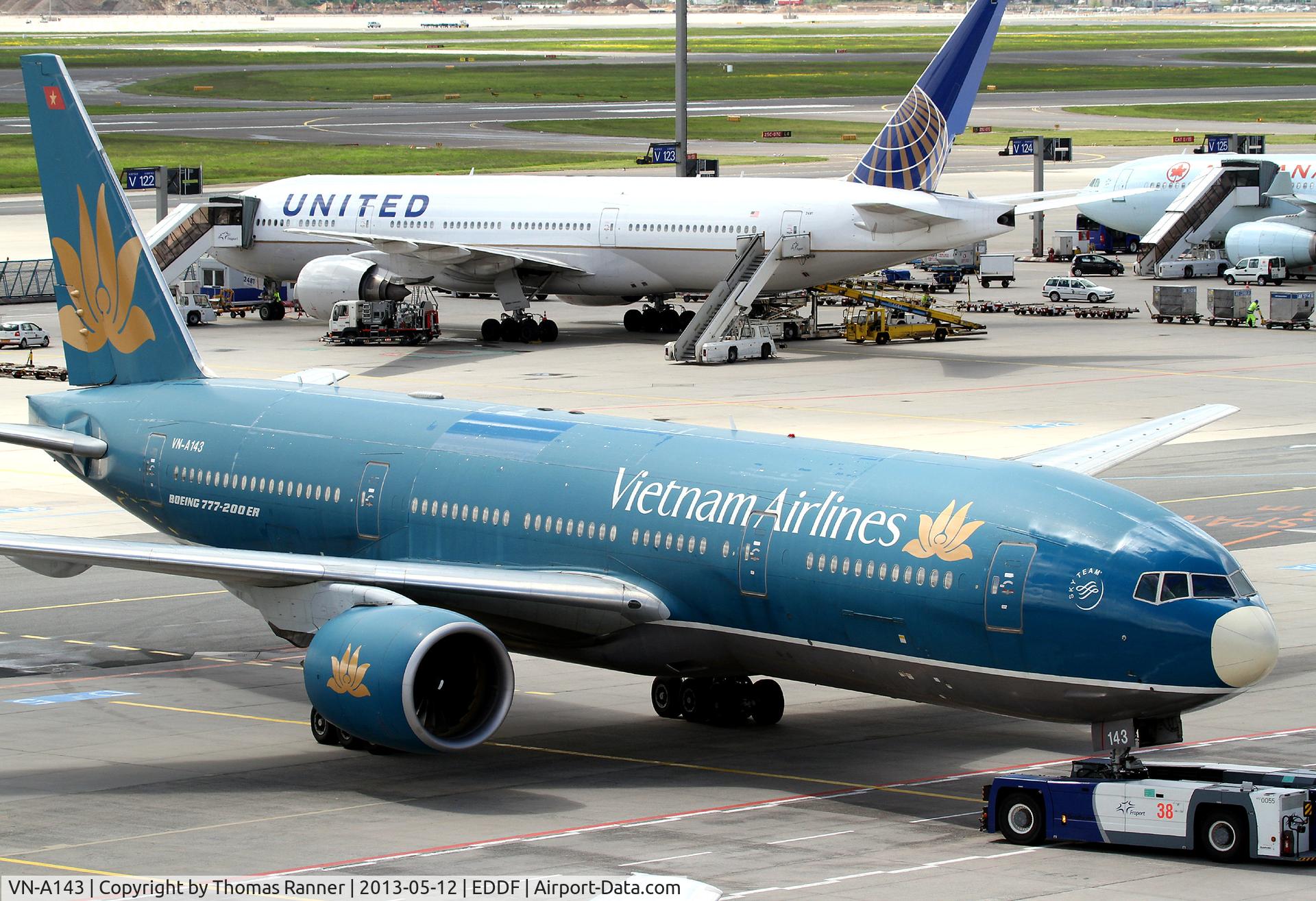 VN-A143, Boeing 777-26K/ER C/N 33502, Vietnam Airlines B777