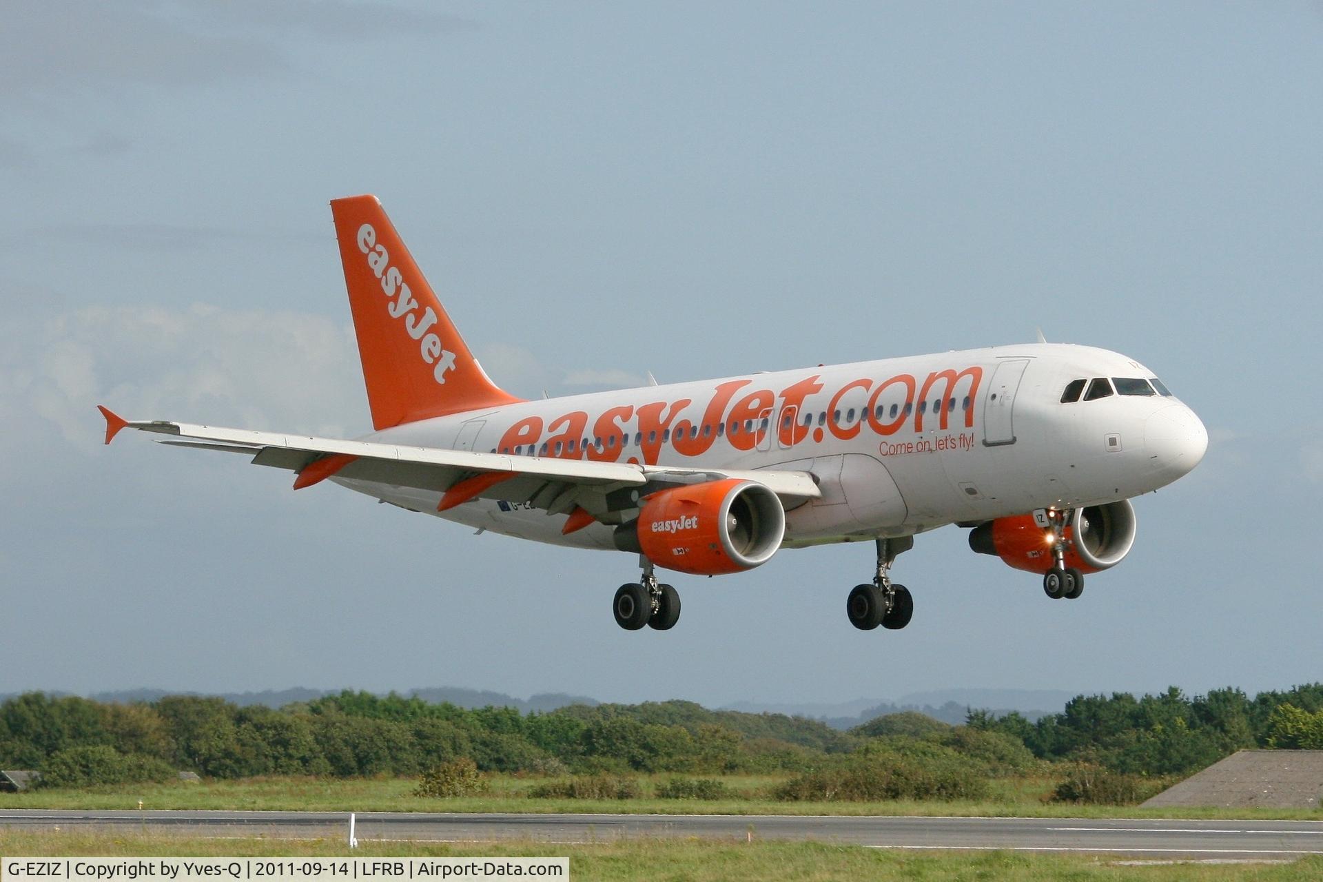 G-EZIZ, 2005 Airbus A319-111 C/N 2646, Airbus A319-111, On final rwy 25L, Brest-Bretagne Airport (LFRB-BES)