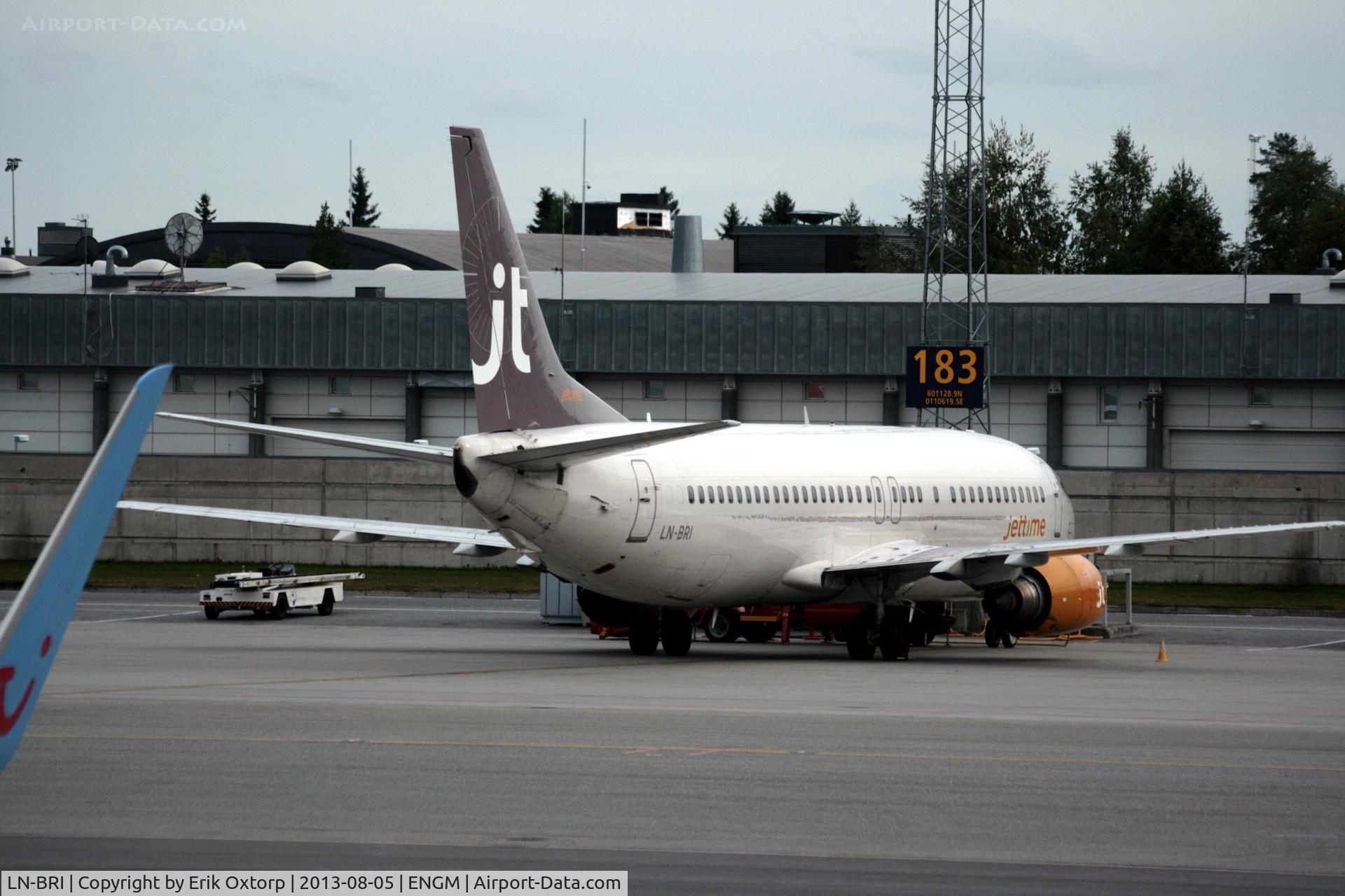 LN-BRI, 1990 Boeing 737-405 C/N 24644, LN-BRI in OSL/ENGM. Now in full JetTime c/s.