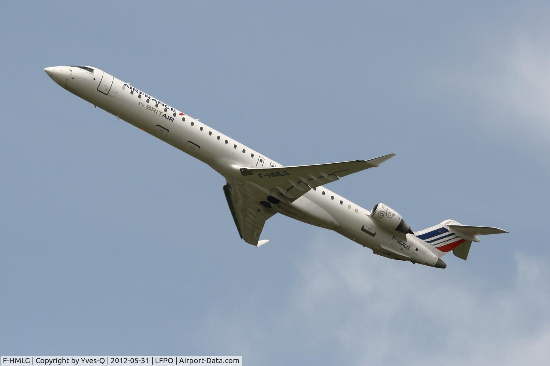 F-HMLG, 2011 Bombardier CRJ-1000EL NG (CL-600-2E25) C/N 19012, Bombardier CRJ-1000, Take off rwy24, Paris Orly Airport (LFPO-ORY)