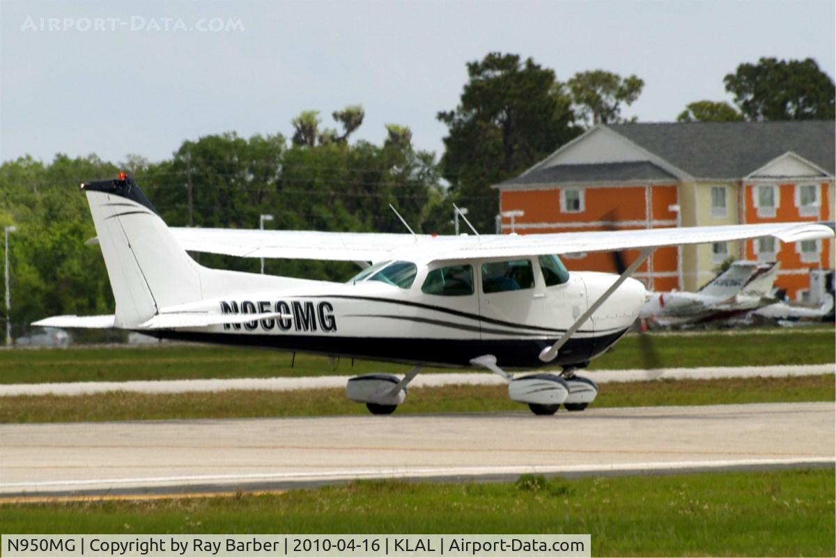 N950MG, 1977 Cessna R172K Hawk XP C/N R1722623, Cessna R.172K Hawk XP [R-172-2623] Lakeland-Linder~N 16/04/2010