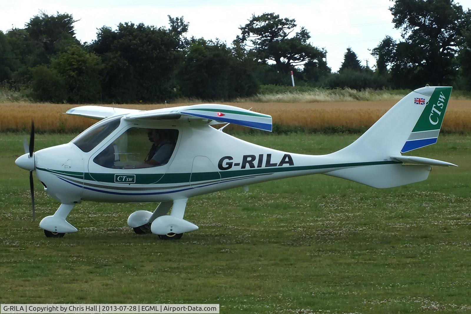 G-RILA, 2006 Flight Design CTSW C/N 8192, at Daymn's Hall Farm, Upminster, Essex