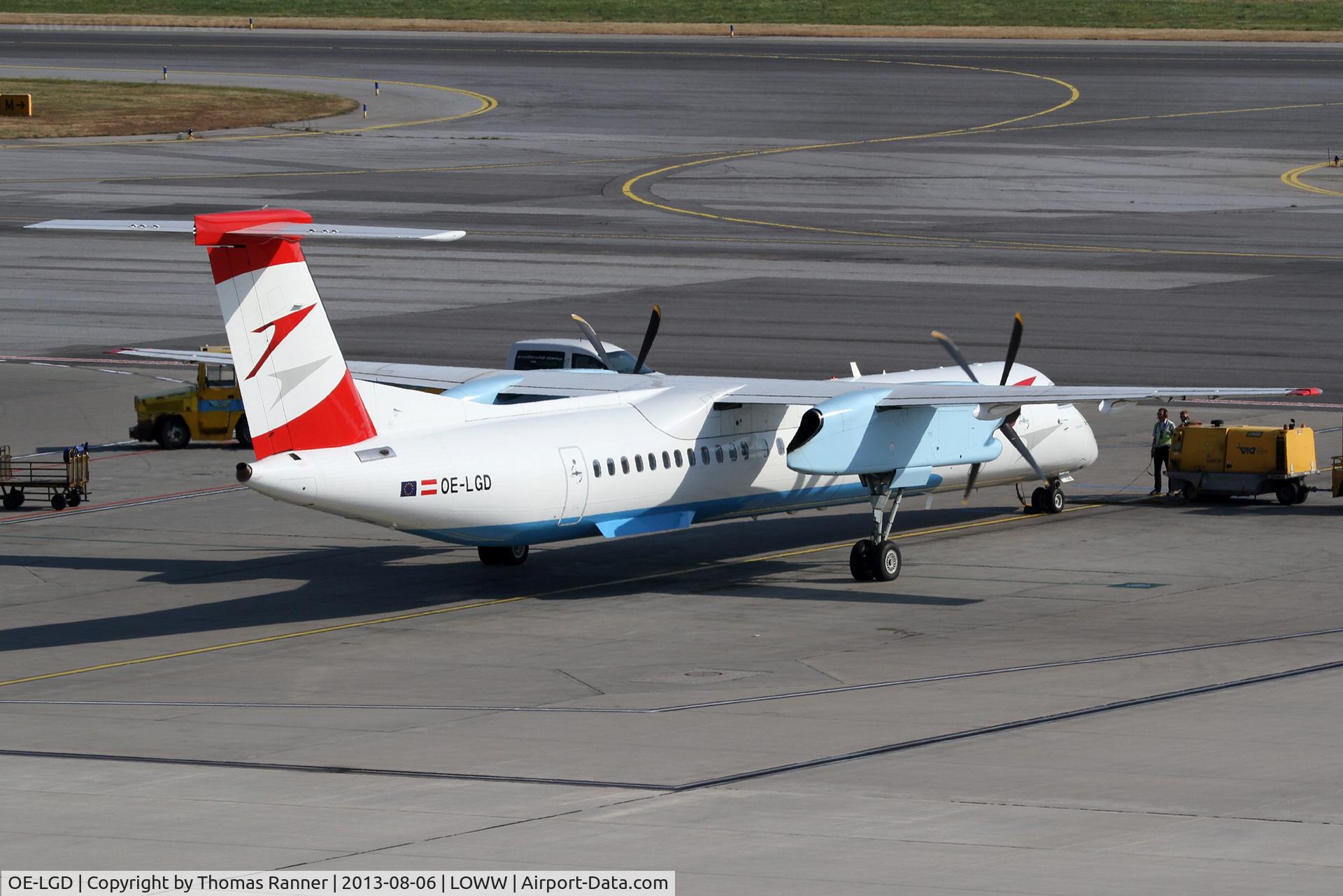 OE-LGD, 2000 De Havilland Canada DHC-8-402Q Dash 8 C/N 4027, Austrian DHC8