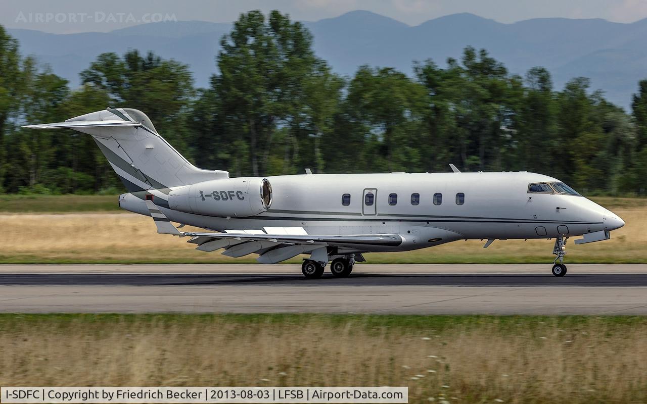 I-SDFC, 2004 Bombardier Challenger 300 (BD-100-1A10) C/N 20013, decelerating after touchdown