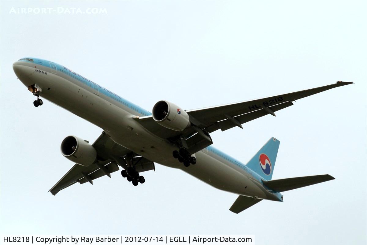 HL8218, 2011 Boeing 777-3B5/ER C/N 37649, Boeing 777-3B5ER [37649] (Korean Air) Home~G 14/07/2012. On approach 27R.