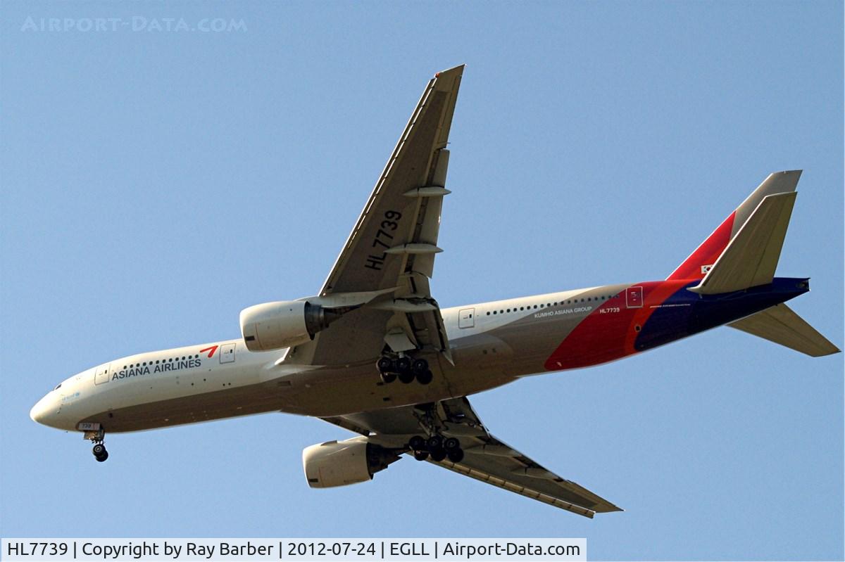 HL7739, Boeing 777-28E/ER C/N 29175, Boeing 777-28EER [29175] (Asiana Airlines) Home~G 24/07/2012. On approach 27R.