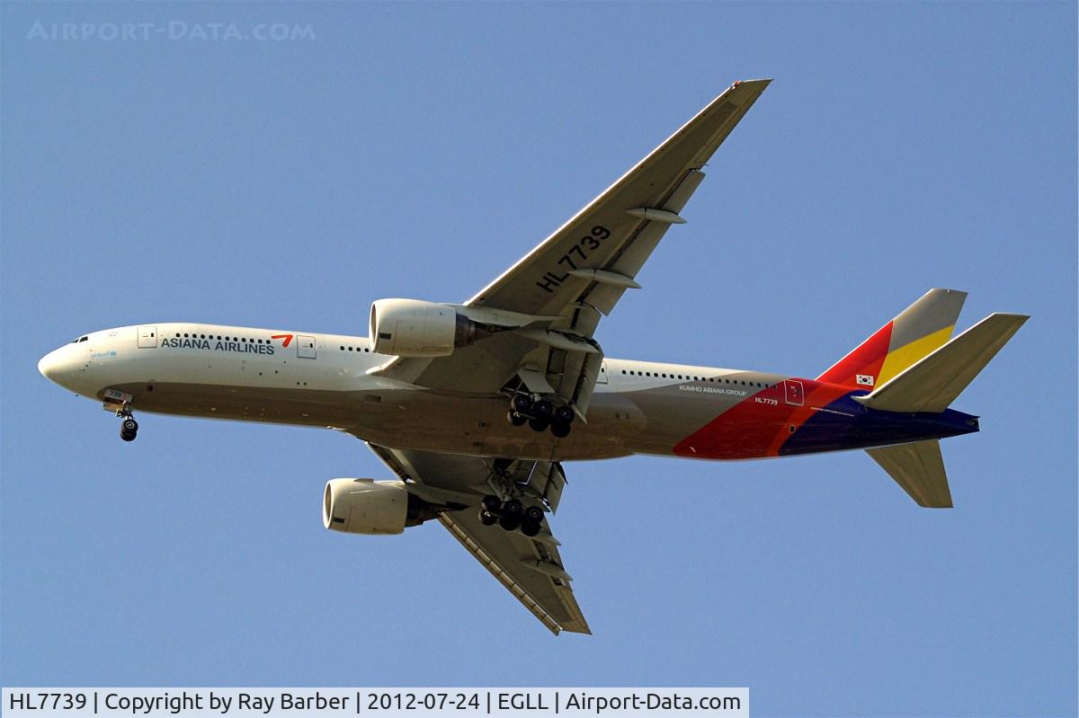 HL7739, Boeing 777-28E/ER C/N 29175, Boeing 777-28EER [29175] (Asiana Airlines) Home~G 24/07/2012. On approach 27R.