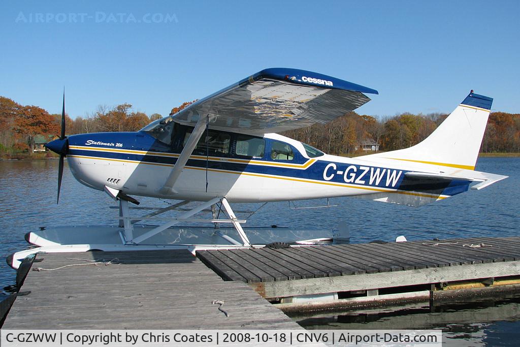 C-GZWW, 1972 Cessna U206F Stationair C/N U20601807, This nice Stationair was resting at its home dock at the Lake St. John Seaplane base just north of Orillia.