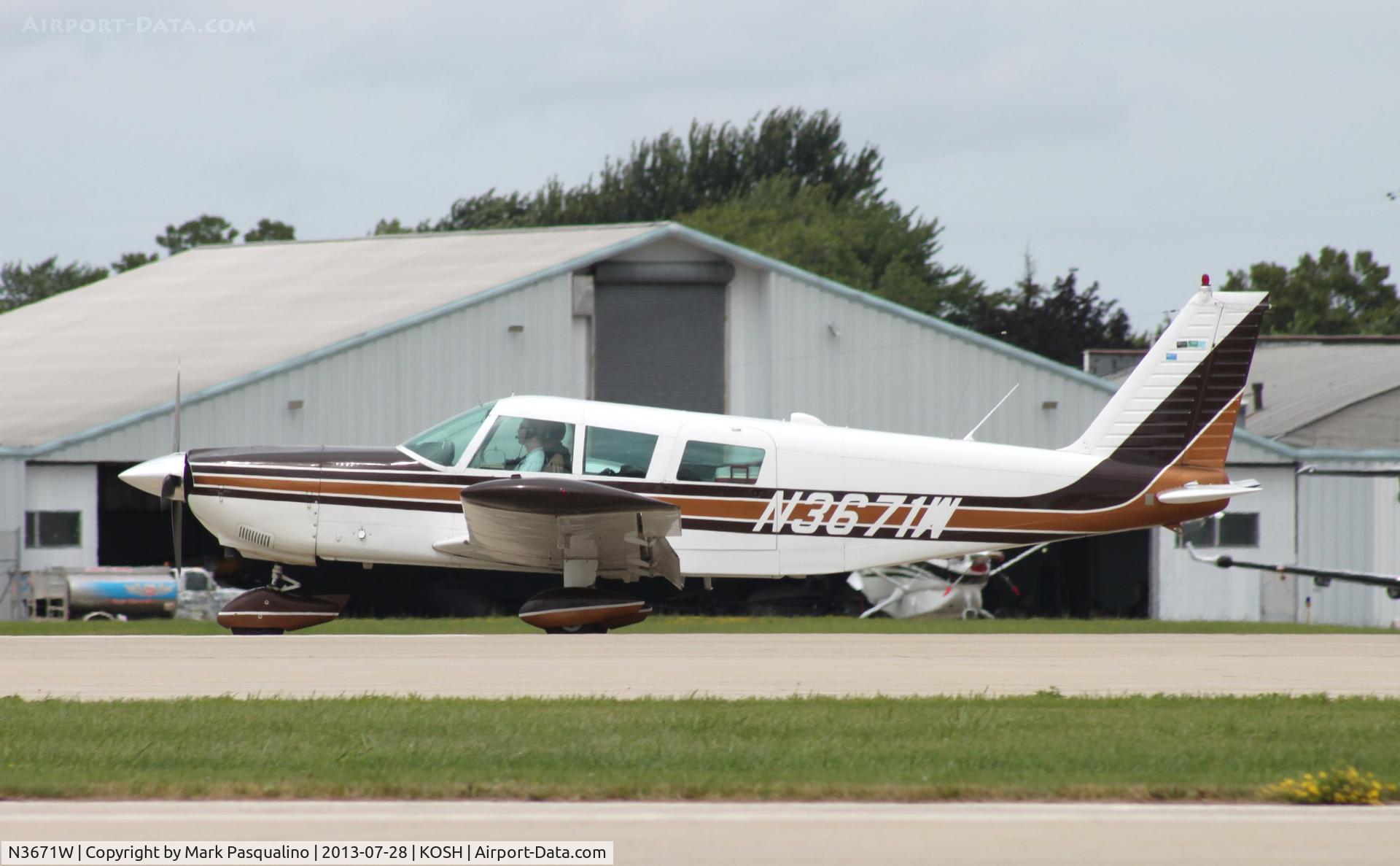 N3671W, 1966 Piper PA-32-260 Cherokee Six C/N 32-580, Piper PA-32-260
