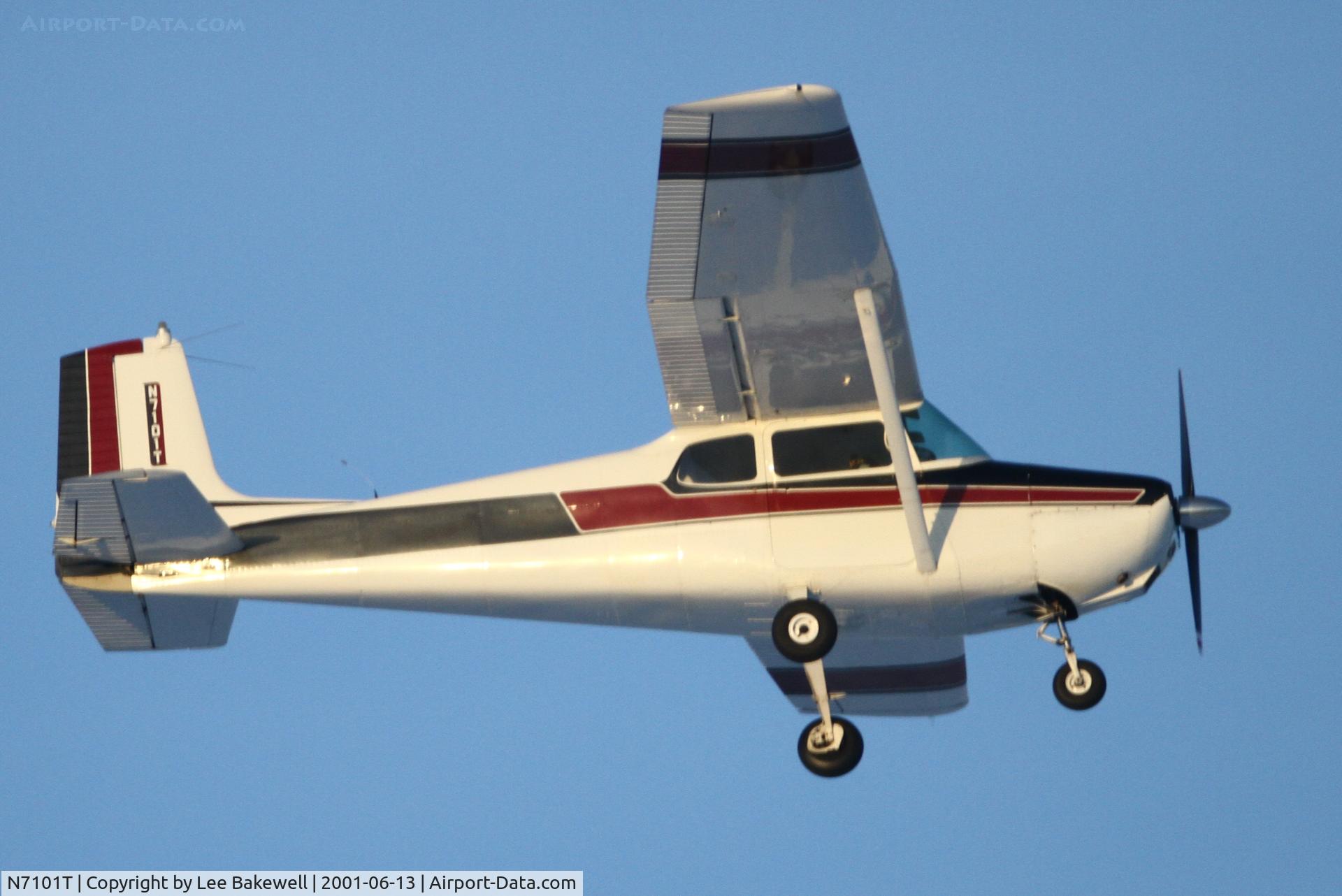 N7101T, Cessna 172 C/N 46701, While operating over Forest Lake, MN