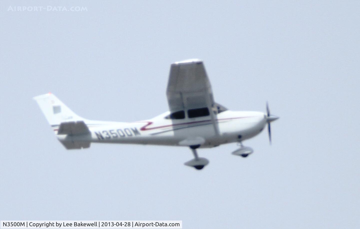 N3500M, 2001 Cessna 182T Skylane C/N 18280996, While operating over Forest Lake, MN