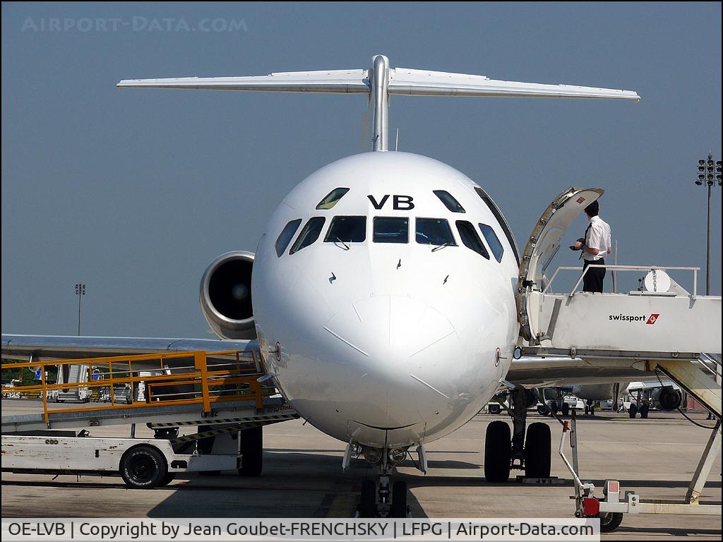 OE-LVB, 1994 Fokker 100 (F-28-0100) C/N 11502, CDG T3
