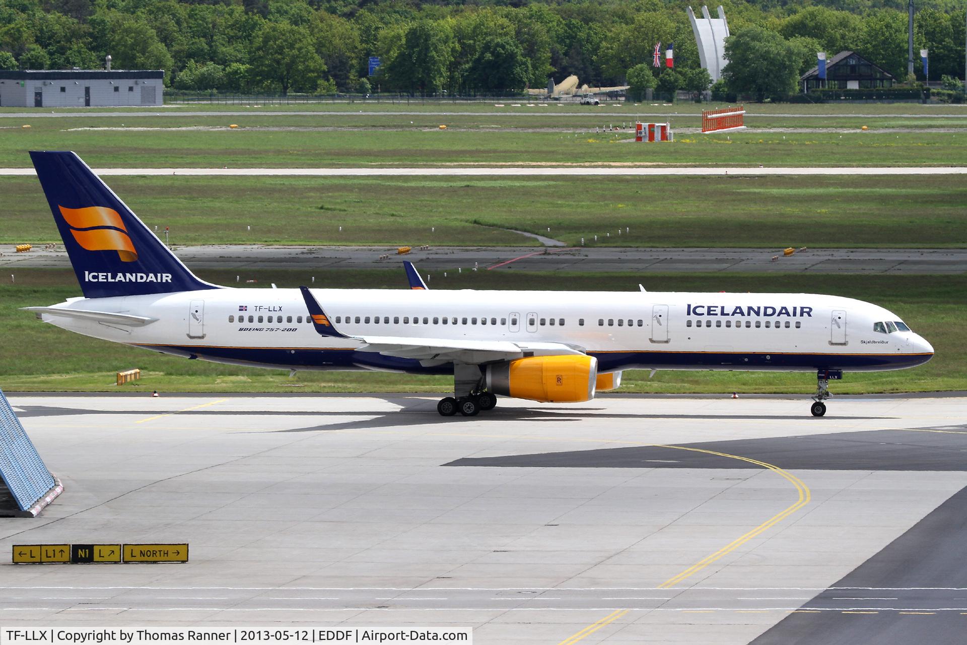TF-LLX, 2000 Boeing 757-256 C/N 29311, Icelandair B757
