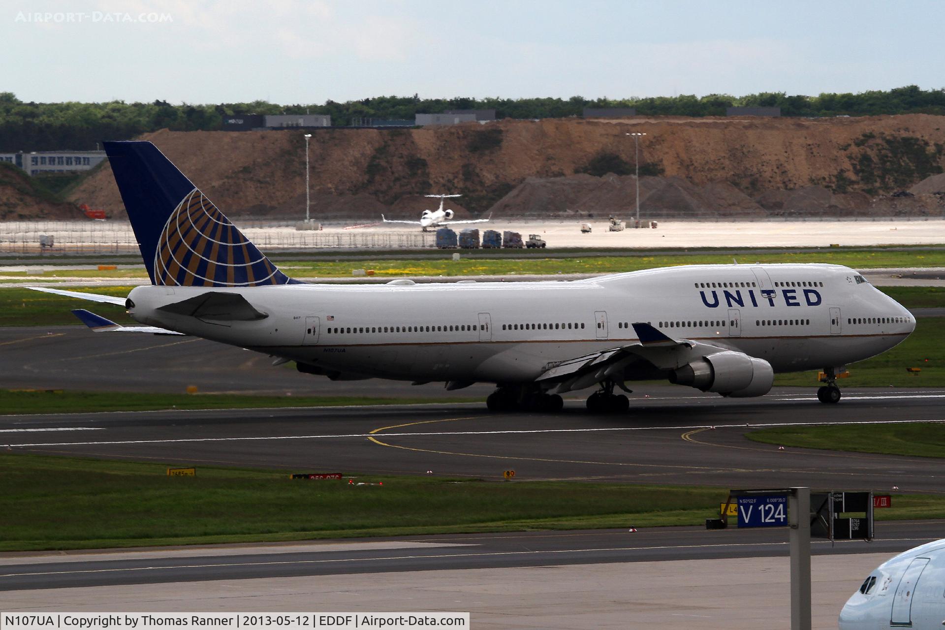 N107UA, 1998 Boeing 747-422 C/N 26900, United B747