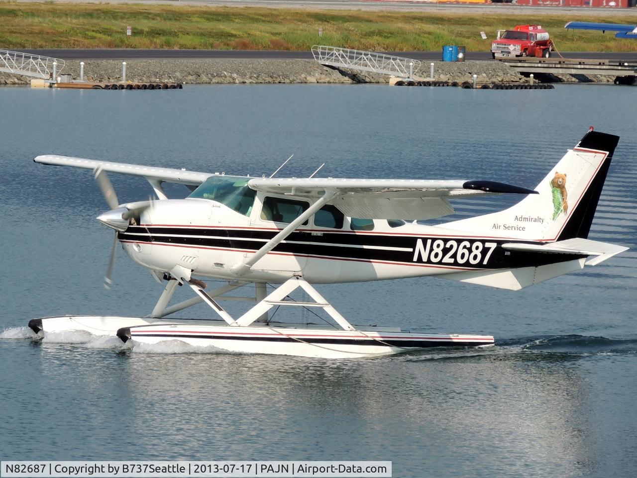 N82687, 1976 Cessna U206F Stationair C/N U20603424, Seen at PAJN