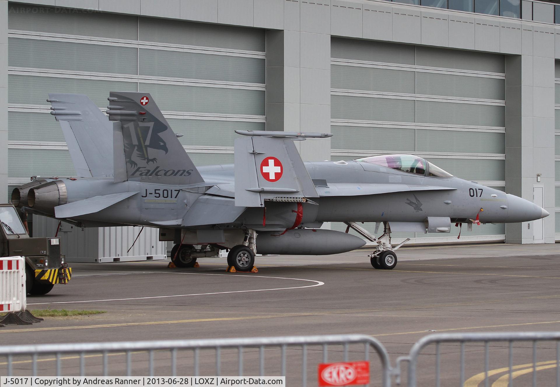 J-5017, McDonnell Douglas F/A-18C Hornet C/N 1365/SFC017, Swiss Air Force F/A-18