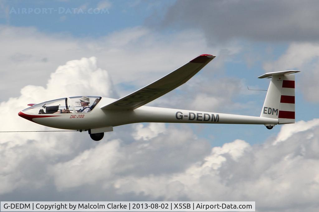 G-DEDM, 1980 Glaser-Dirks DG-200 C/N 2-98, Glaser-Dirks DG-200 being launched for a cross country flight during The Northern Regional Gliding Competition, Sutton Bank, North Yorks, August 2nd 2013.