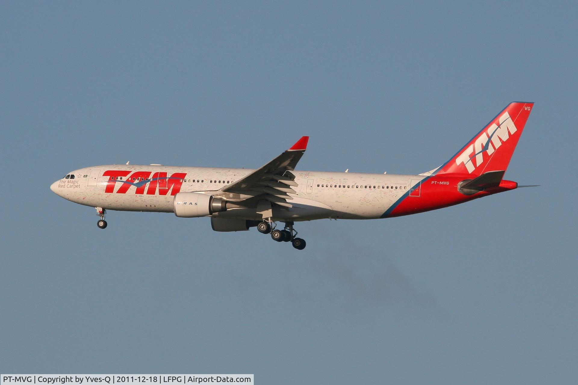 PT-MVG, 2002 Airbus A330-203 C/N 472, Airbus A330-203, Roissy Charles De Gaulle Airport (LFPG-CDG)