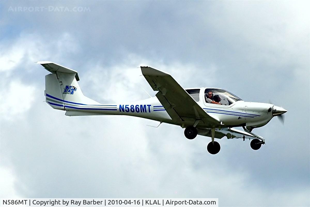 N586MT, Diamond DA-40 Diamond Star C/N 40.962, Diamond DA.40 Star [40.962] (Middle Tennessee State University) Lakeland-Linder~N 16/04/2010