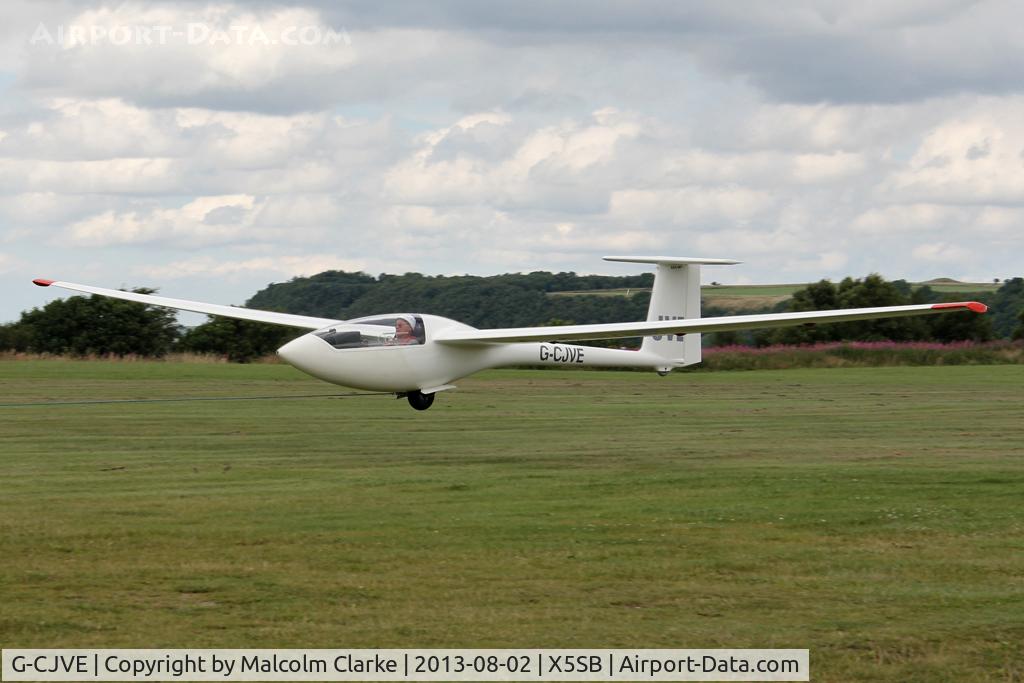 G-CJVE, 1978 Eiriavion PIK-20D C/N 20631, Eiriavion PIK-20D being launched for a cross country flight during The Northern Regional Gliding Competition, Sutton Bank, North Yorks, August 2nd 2013.