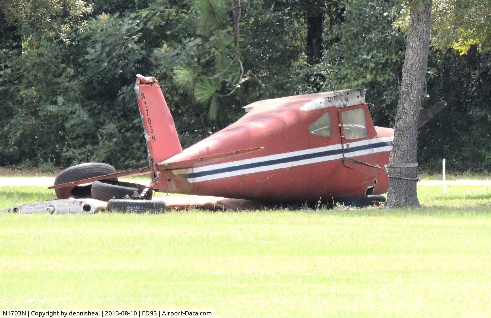 N1703N, 1946 Cessna 120 C/N 11947, 1946 CESSNA 120 IN PIECES