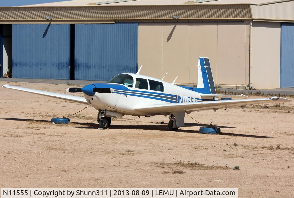 N11555, 1981 Mooney M20J 201 C/N 24-1249, Parked @ LEMU Ramp...