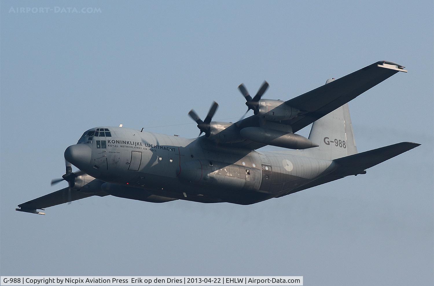 G-988, 1983 Lockheed C-130H Hercules C/N 382-4988, Hercules G-988 during the take off