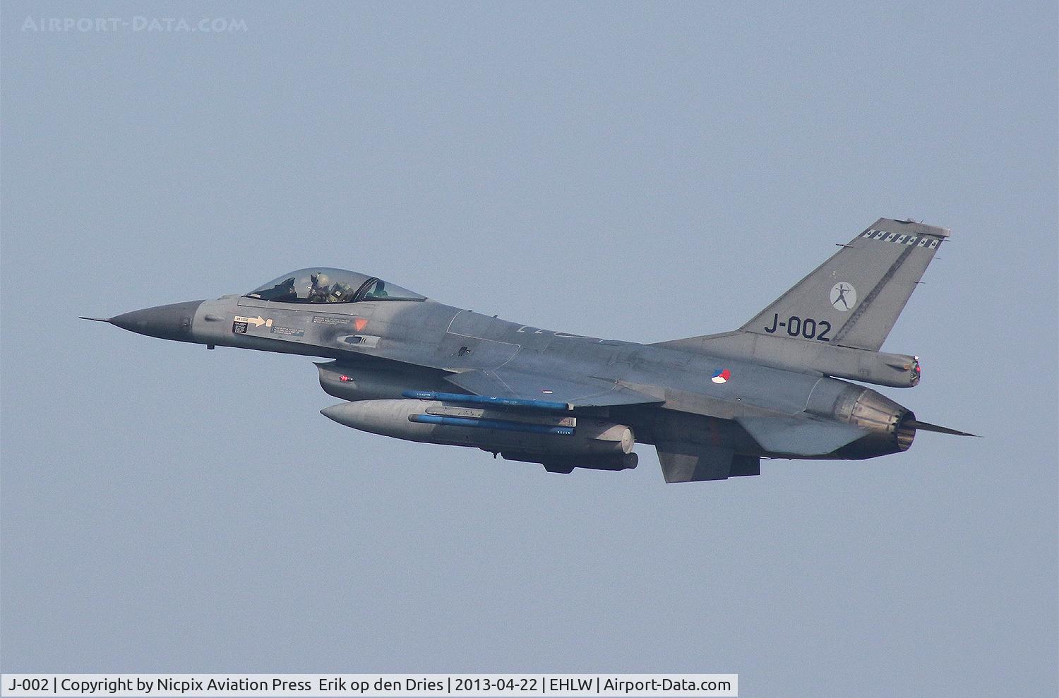 J-002, Fokker F-16A Fighting Falcon C/N 6D-158, J-002 stayed low for a lon g time after take off