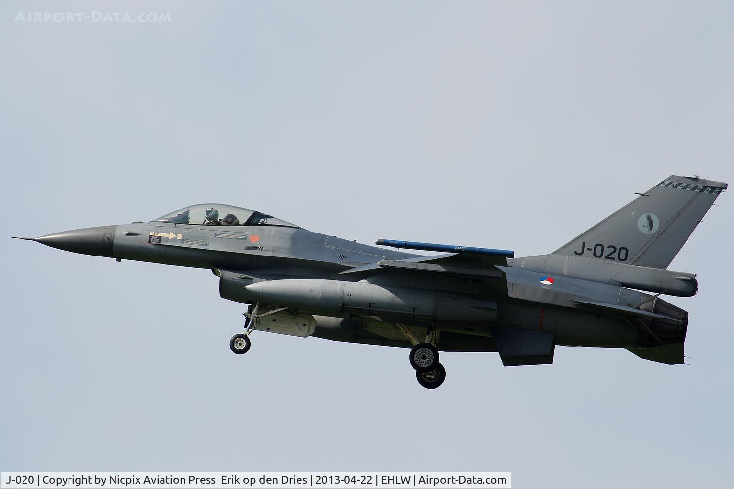 J-020, General Dynamics F-16AM Fighting Falcon C/N 6D-176, J-020 recovering into Leeuwarden AB after a Frisian Flag 2013 mission