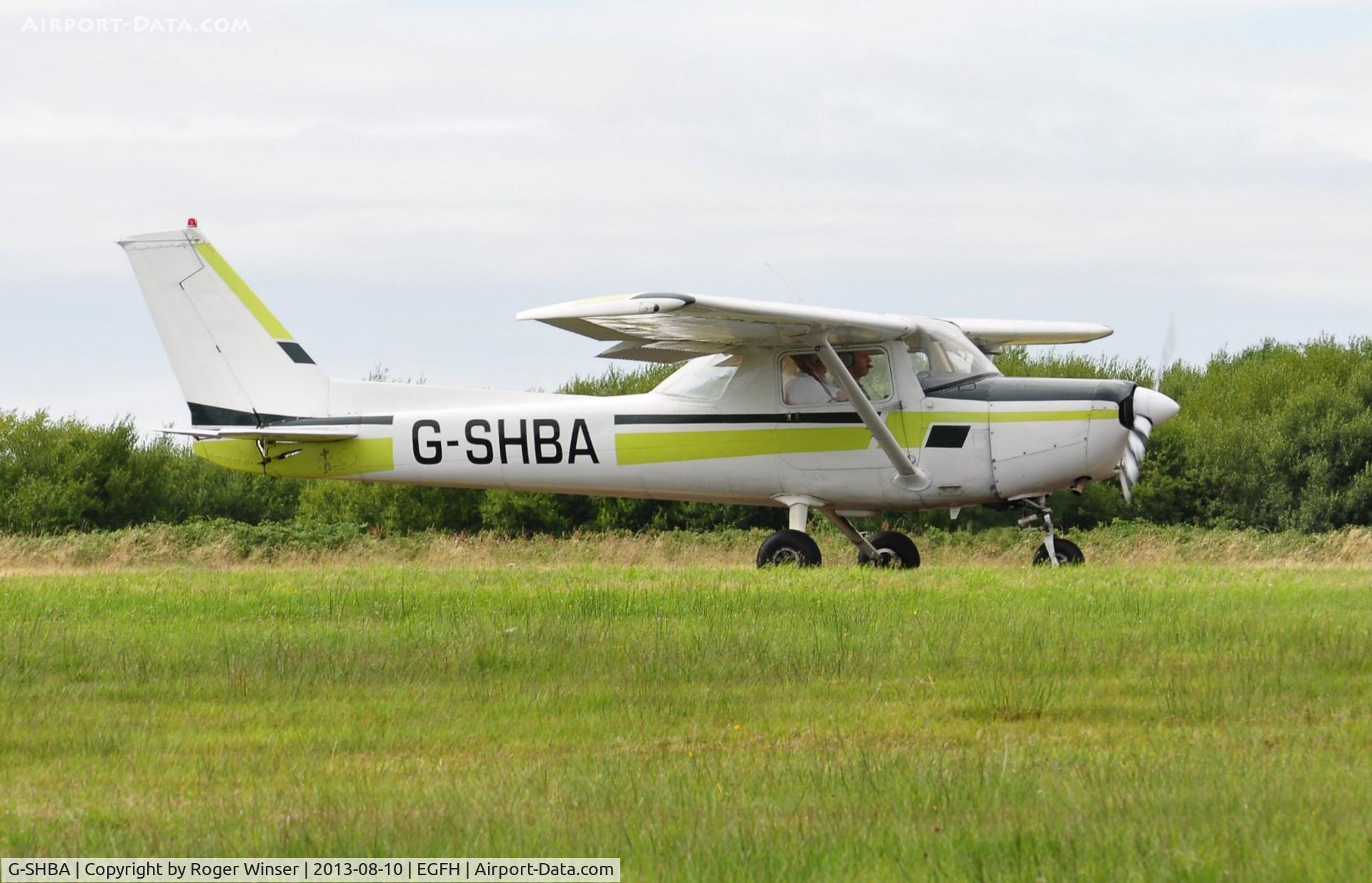 G-SHBA, 1979 Reims Cessna F152 II C/N 1570, Visiting Reims Cessna 152.