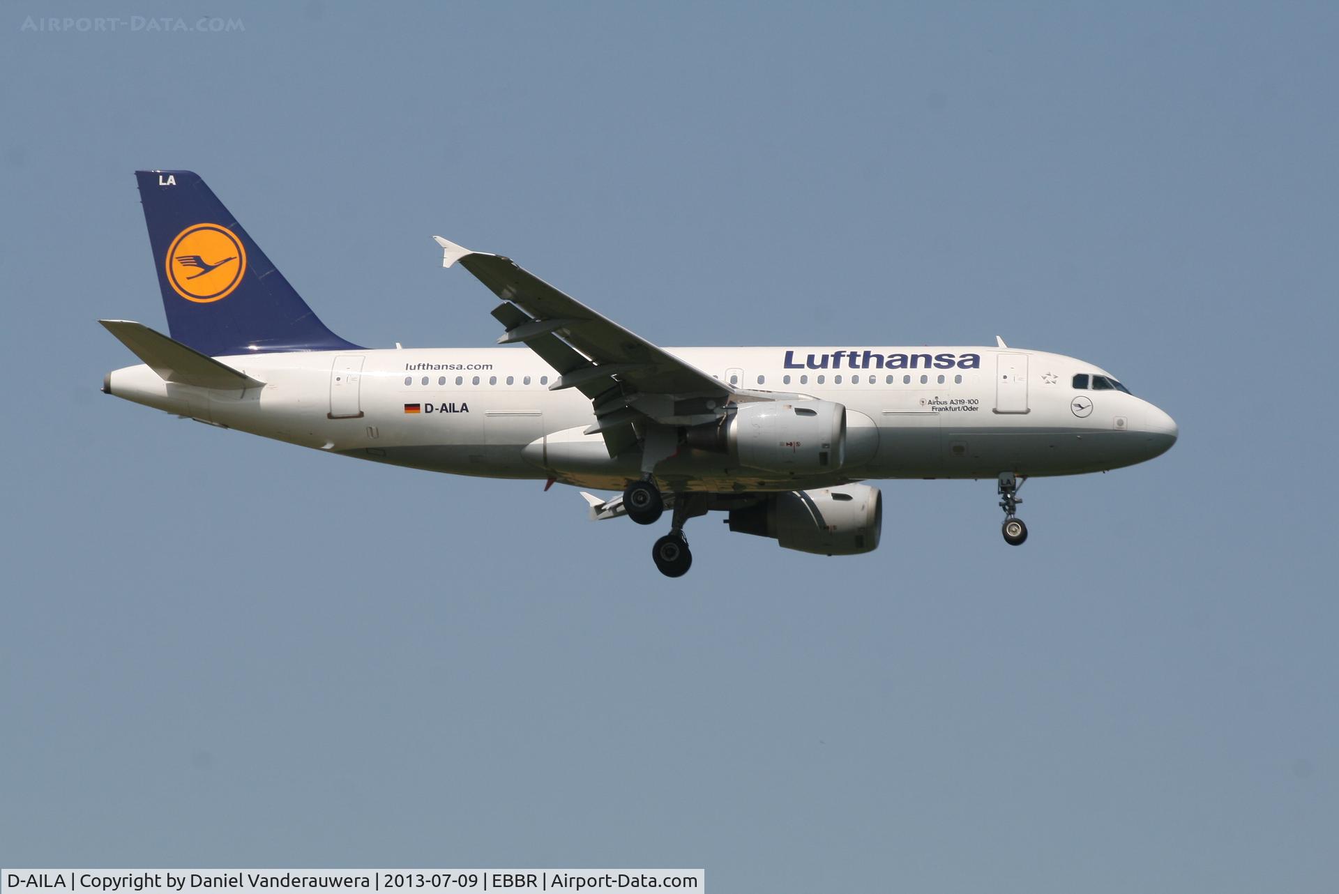D-AILA, 1996 Airbus A319-114 C/N 609, Arrival of flight LH2286 to RWY 02