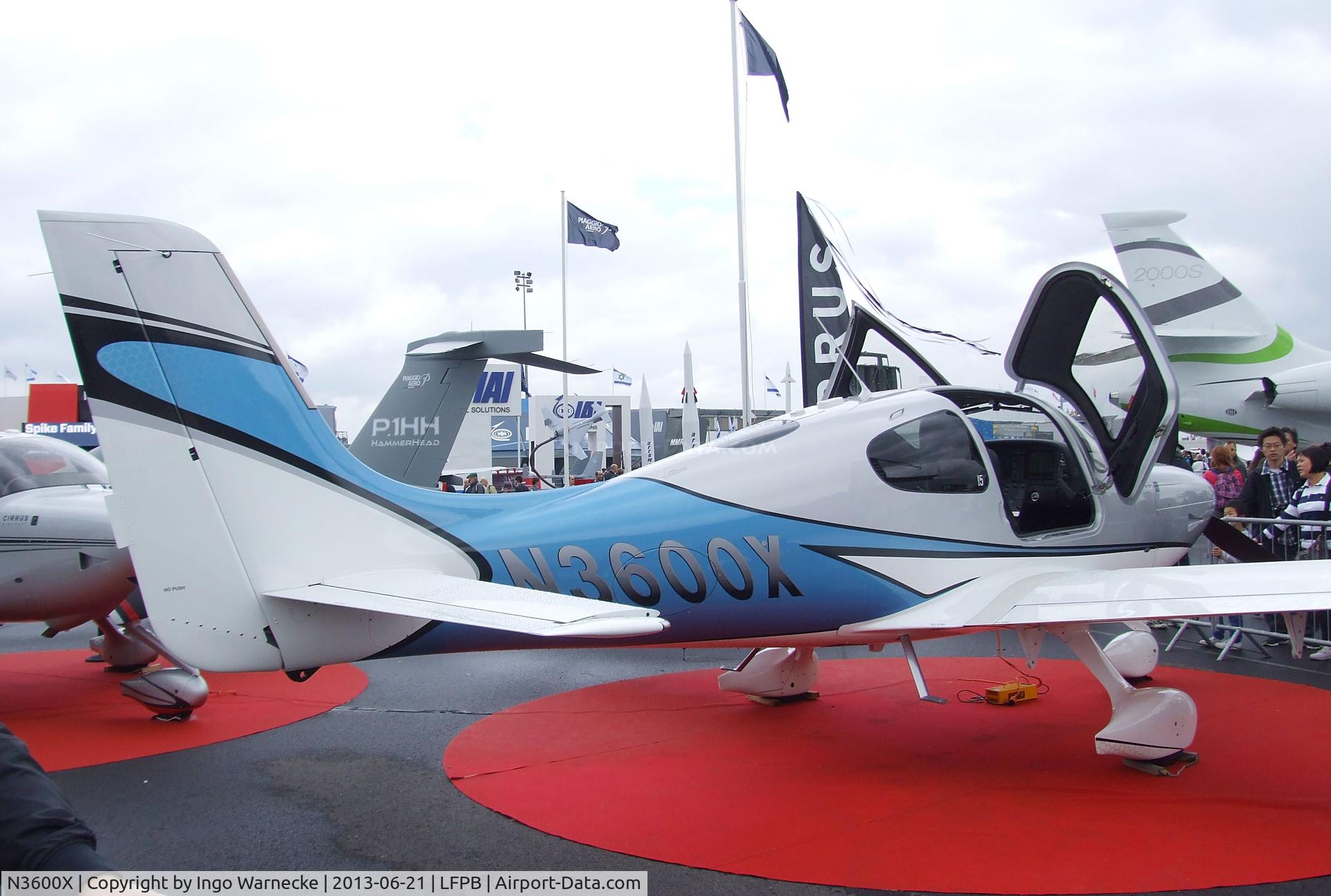 N3600X, 2013 Cirrus SR22T C/N 0491, Cirrus SR22T at the Aerosalon 2013, Paris