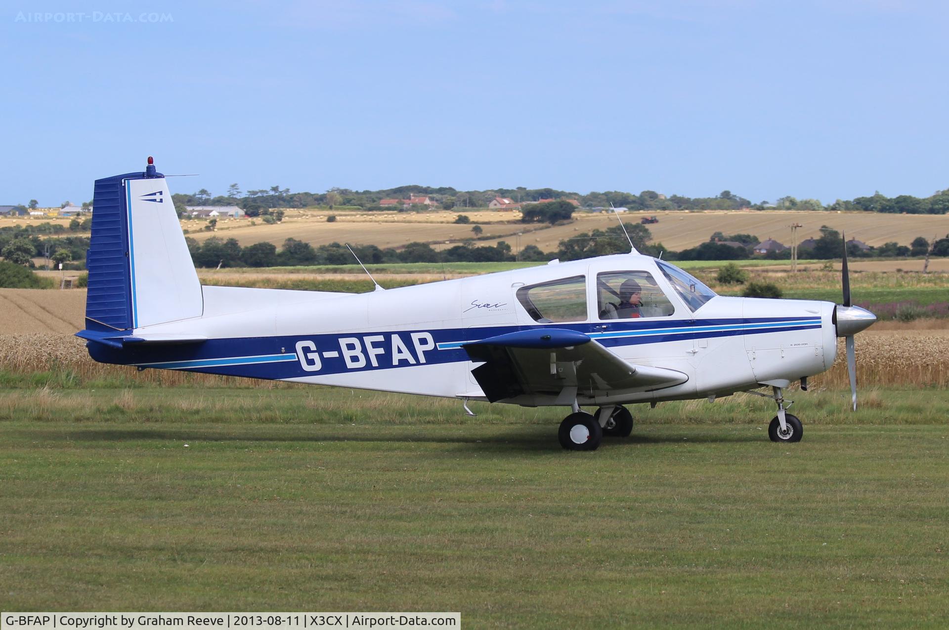 G-BFAP, 1969 SIAI-Marchetti S-205-20R C/N 4-213, Just landed at Northrepps.
