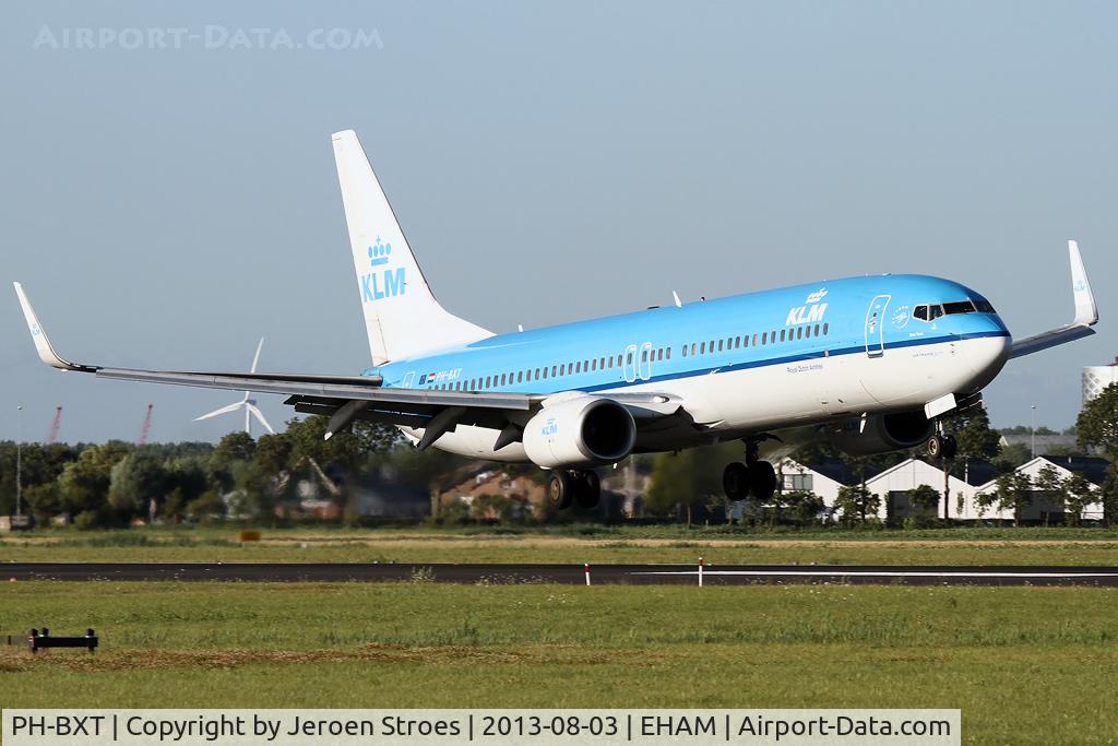 PH-BXT, 2004 Boeing 737-9K2 C/N 32944, @ Schiphol