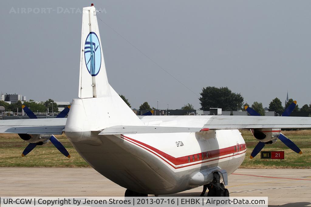 UR-CGW, 1964 Antonov An-12BP C/N 402410, great smoker...