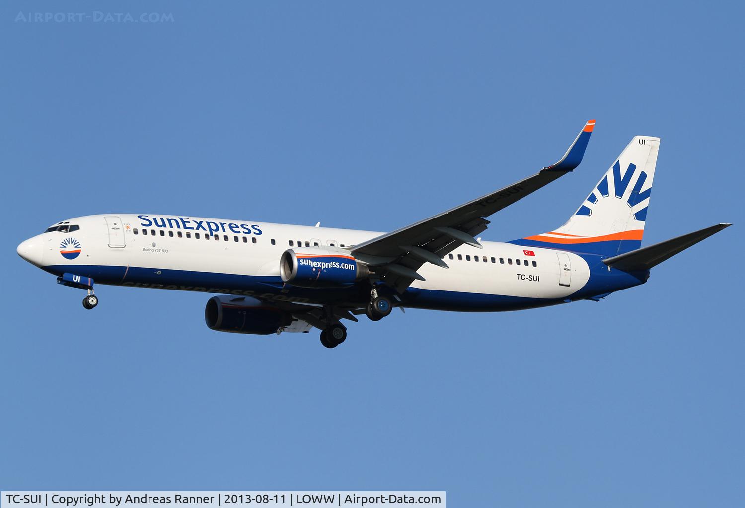 TC-SUI, 2003 Boeing 737-8CX C/N 32367, SunExpress Boeing 737
