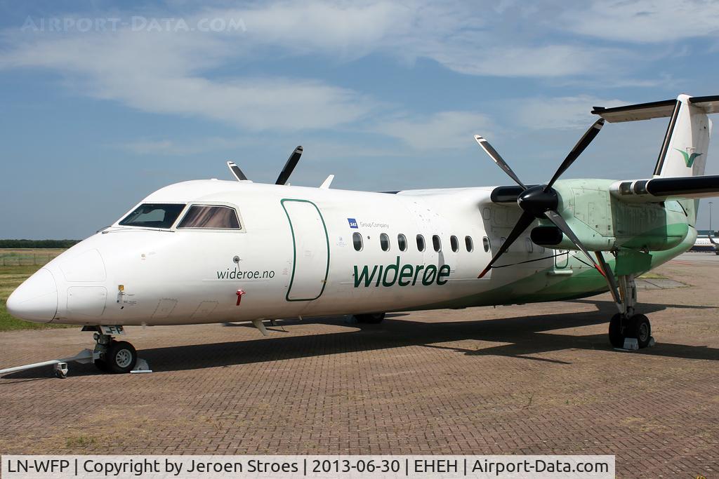 LN-WFP, 1998 De Havilland Canada DHC-8-311Q Dash 8 C/N 495, getting new paint here