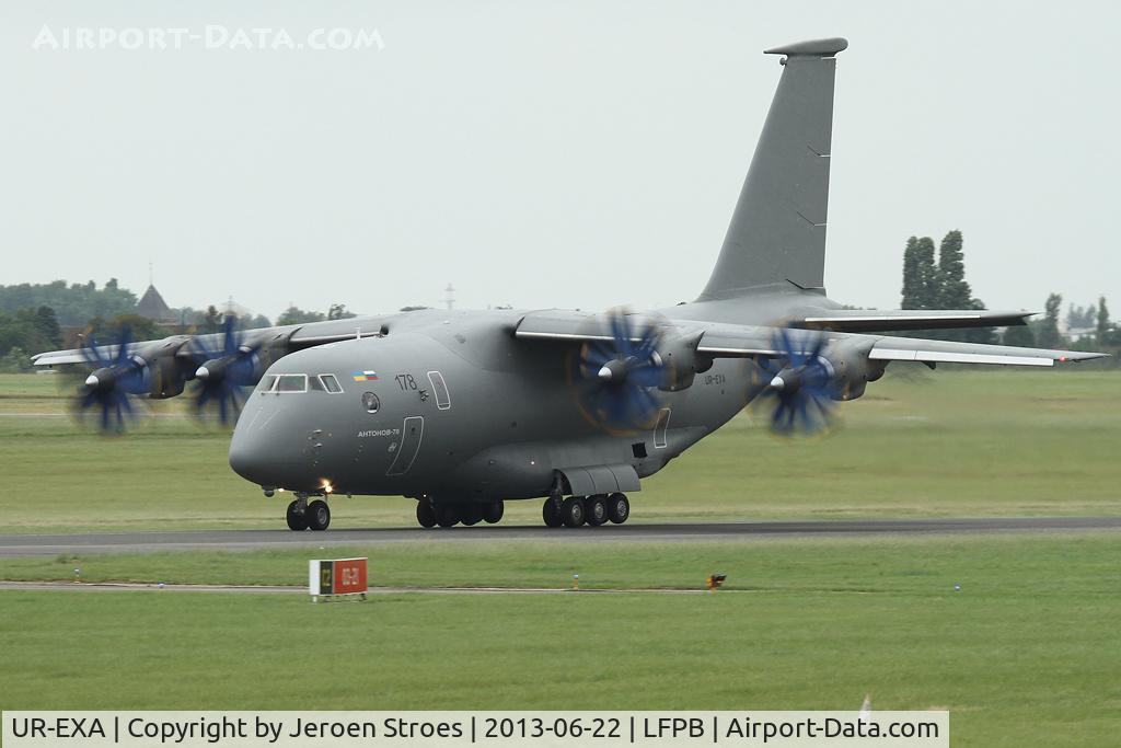 UR-EXA, Antonov An-70 C/N 770102, during take off roll! Note the main landing gear!