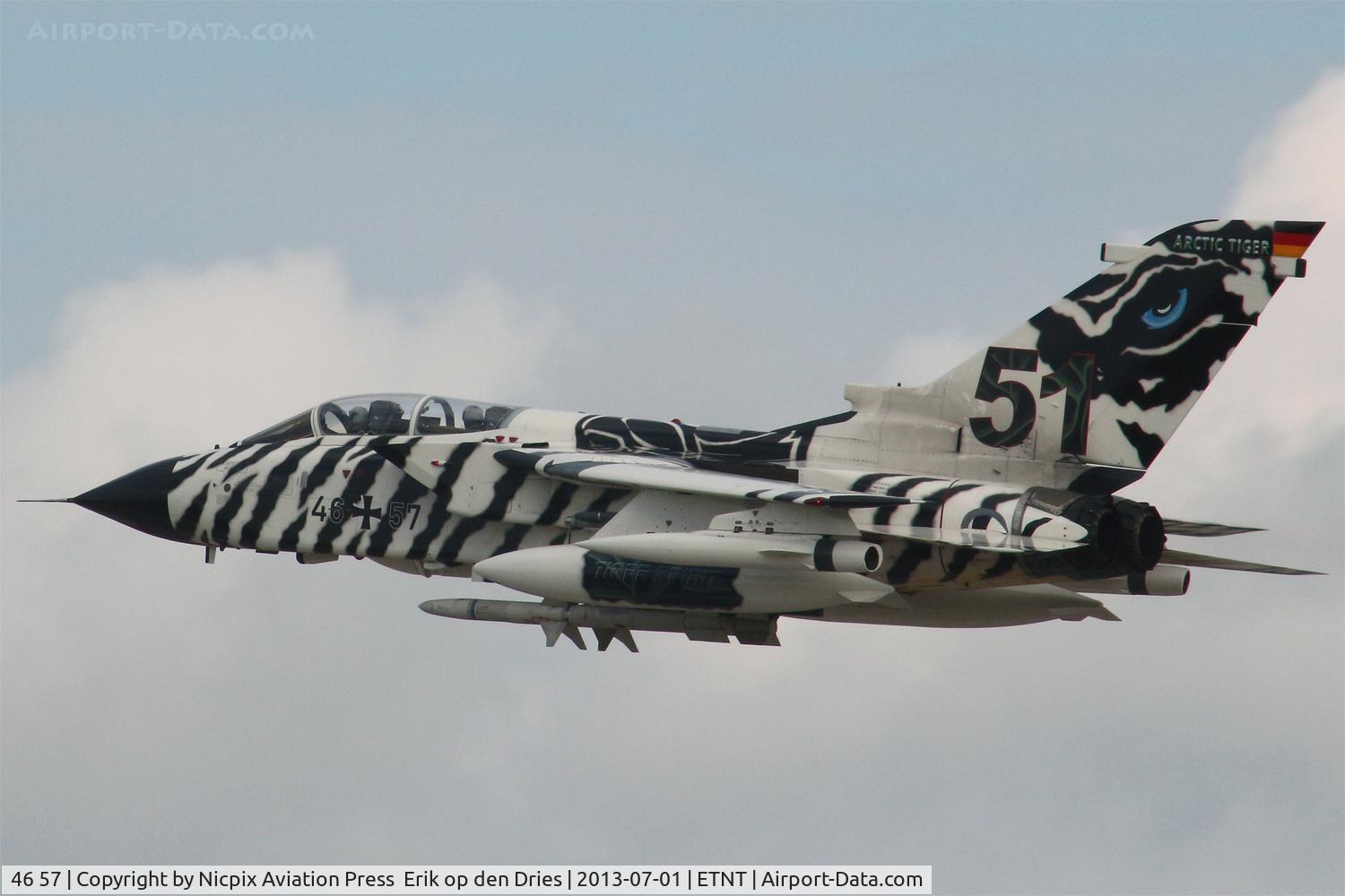 46 57, Panavia Tornado ECR C/N 906/GS290/4357, Arctic Tiger 4657 on a low approach