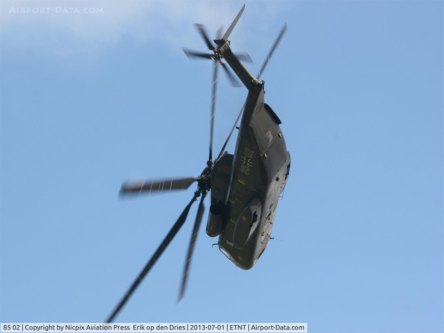 85 02, Sikorsky (VFW-Fokker) CH-53G C/N V65-100, 8502 made some impressive aerobatics