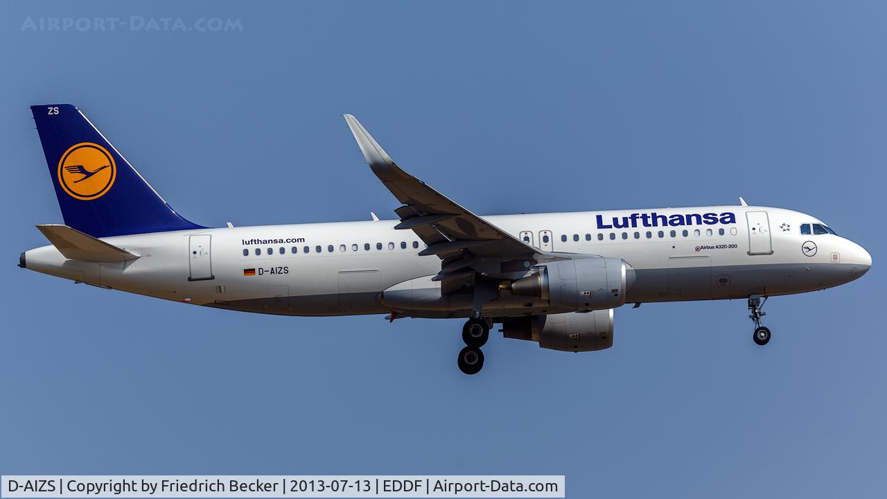 D-AIZS, 2013 Airbus A320-214 C/N 5557, on final RW07R