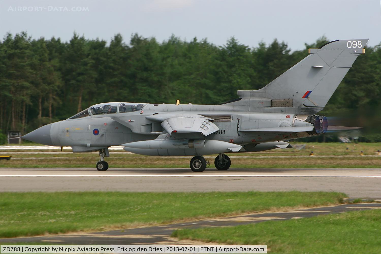 ZD788, 1984 Panavia Tornado GR.4 C/N 389/BS131/3179, ZD788 seen here during take off